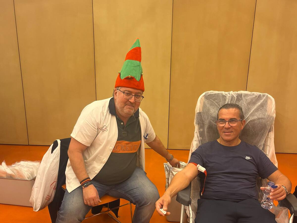 Más de 200 donaciones se logran en el Maratón SER Solidarios en El Batel