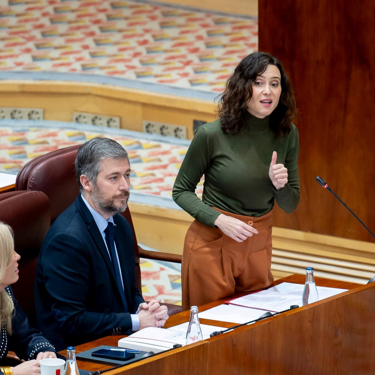 "Es imbatible en elegir el lado equivocado de la historia": el palo a Ayuso tras su reconocimiento a Estados Unidos