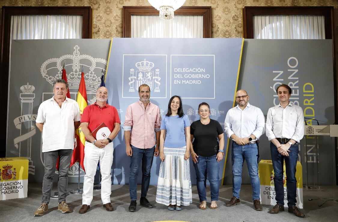 La Delegación del Gobierno en la Comunidad de Madrid, dirigida por Mercedes González, ha mantenido una reunión con los alcaldes de los municipios de la comarca de la Sierra de Guadarrama