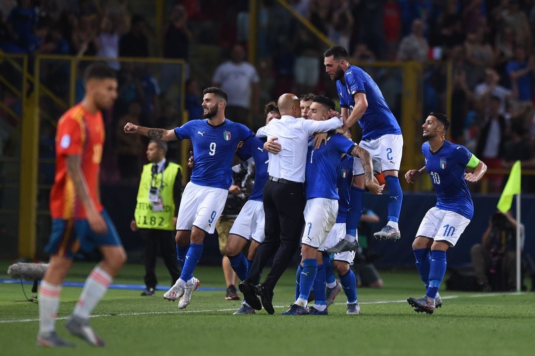 Italia vence a España en el primer partido del Europeo