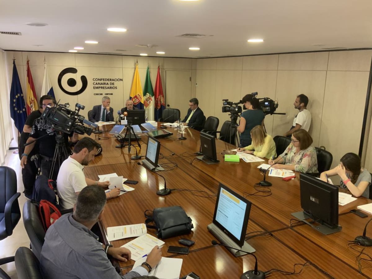 La CCE tacha de antisociales las medidas anunciadas por el pacto de Gobierno