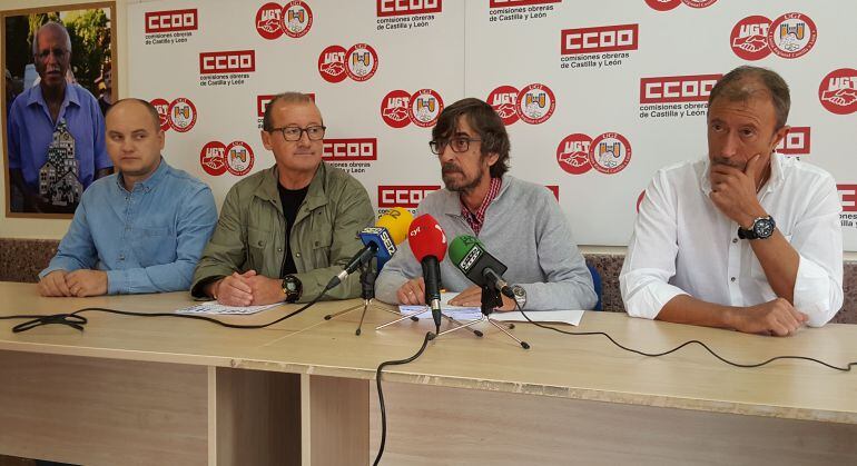 Representantes de UGT y CCOO presentan las movilizaciones por el Día Mundial del Trabajo Decente