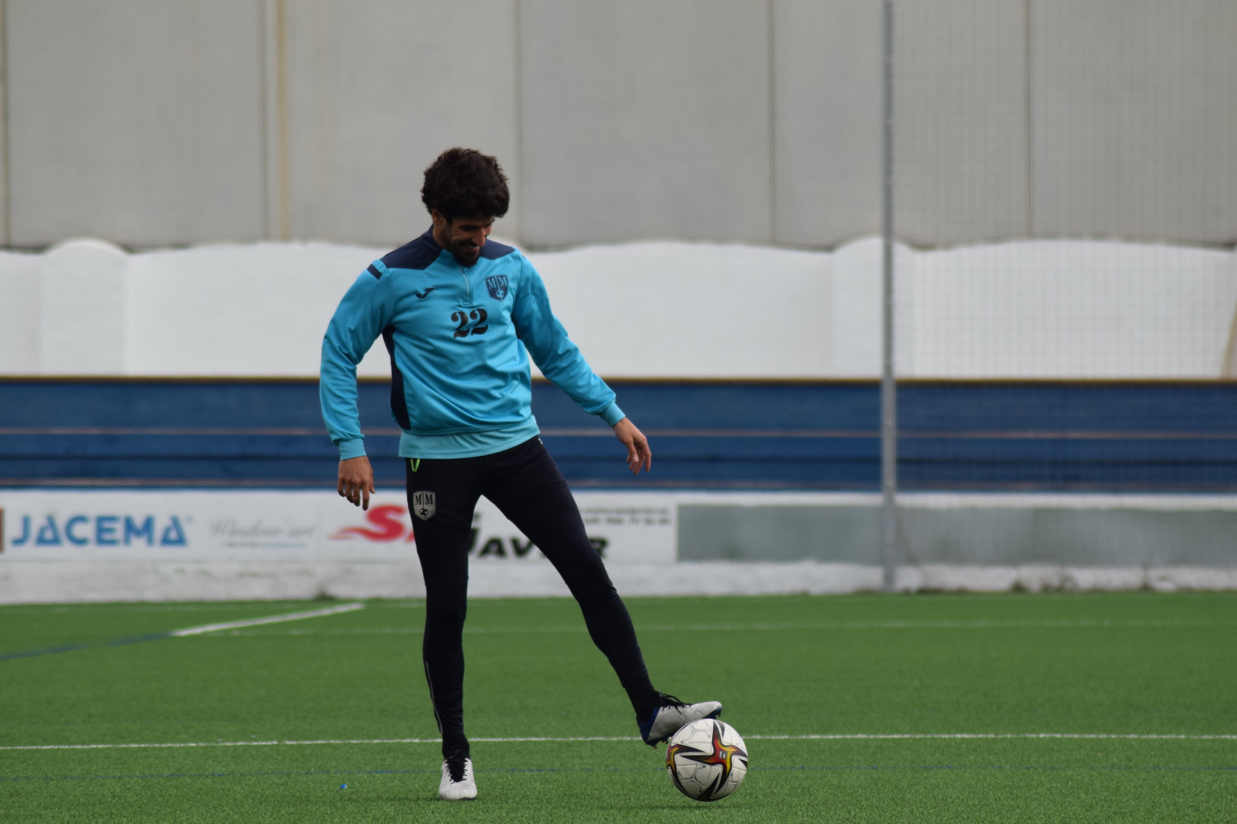 Ballesta en un entrenamiento del Mar Menor FC