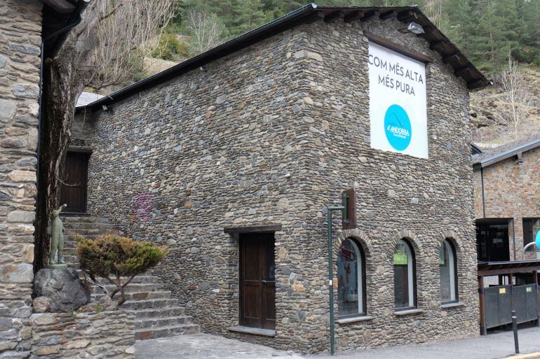 La planta embotelladora d'Aigua d'Arinsal.