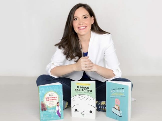 Marián García con sus libros