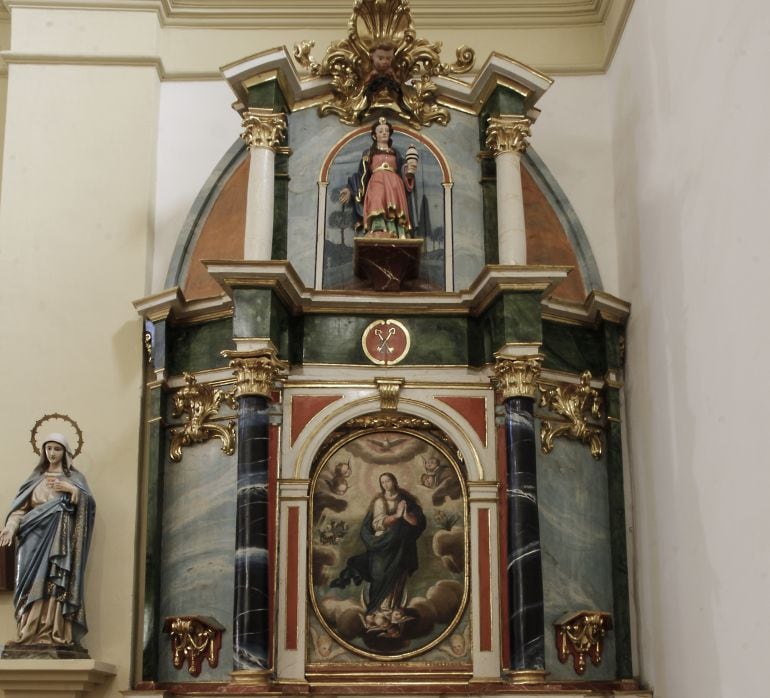 Retablo de La Inmaculada de la iglesia de Báscones de Ojeda (Palencia)