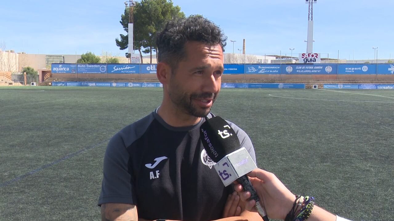 Adrián Ferrandis, entrenador del CF Gandia