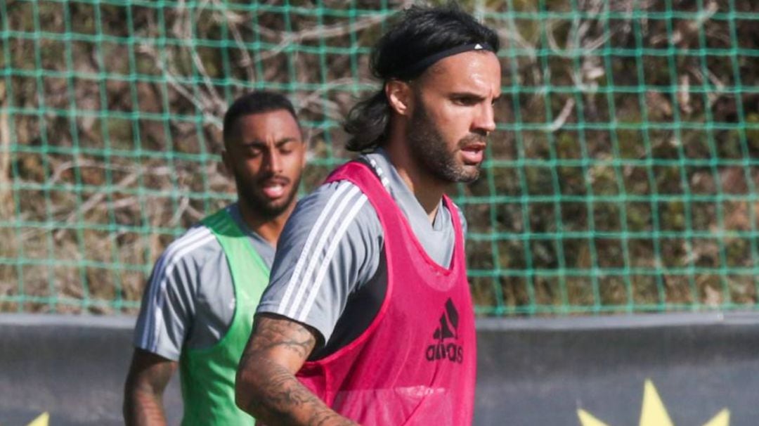 Sergio Sánchez, durante un entrenamiento con el Cádiz