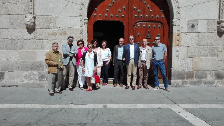 Concentración de los secreatrios judiciales ante el Palacio de Justicia