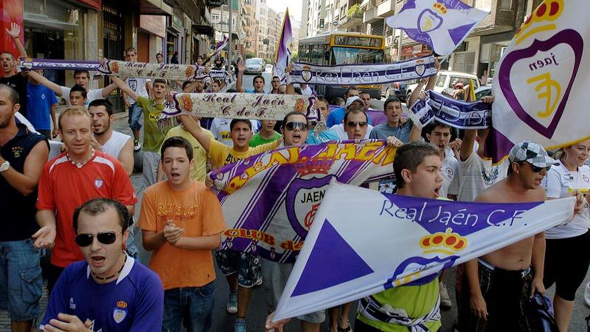 Los seguidores del Real Jaén estarán con su equipo el próximo domingo en Málaga merced a las 400 entradas que el club jiennense ha recibido del At. Malagueño