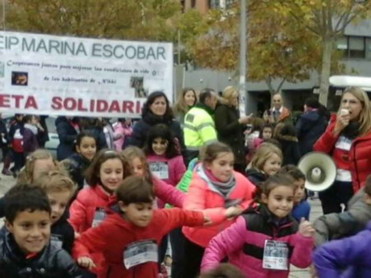 Los alumnos del Marina Escobar corren por África