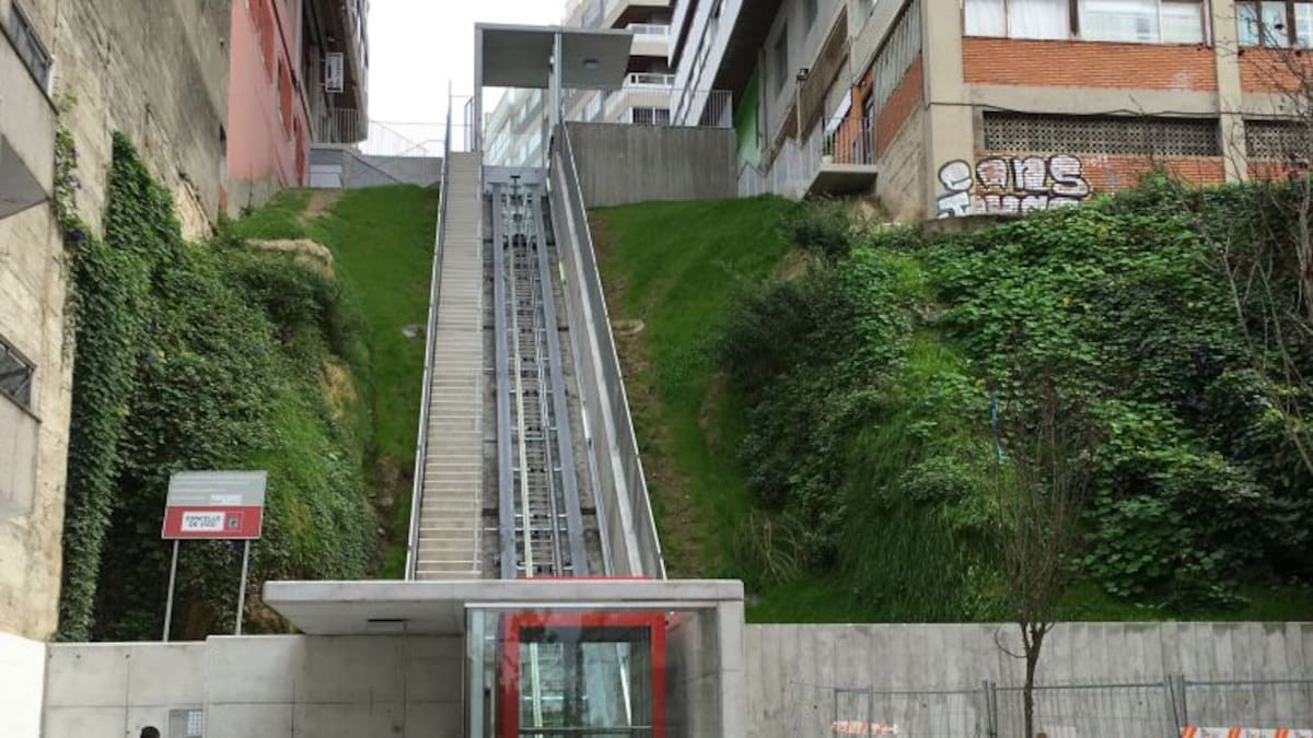 El Concello pone en marcha el ascensor de Camelias