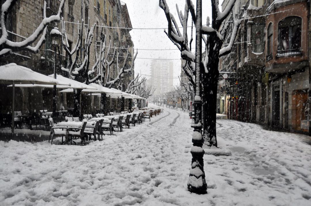 La Rambla de Girona, nevada
