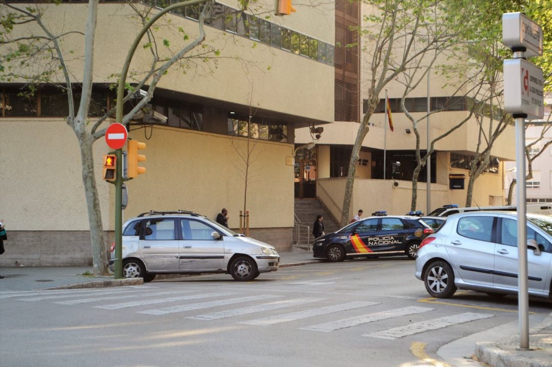 Jefatura de la Policía Nacional en Palma, en la calle Simó Ballester