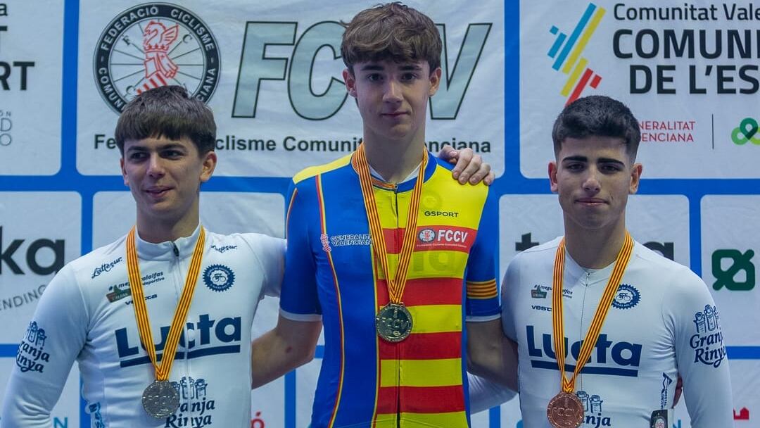 Iván Moya volvió a subir a lo más alto del podio