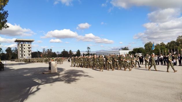 Desfile tropas del MOE tras acto aniversario