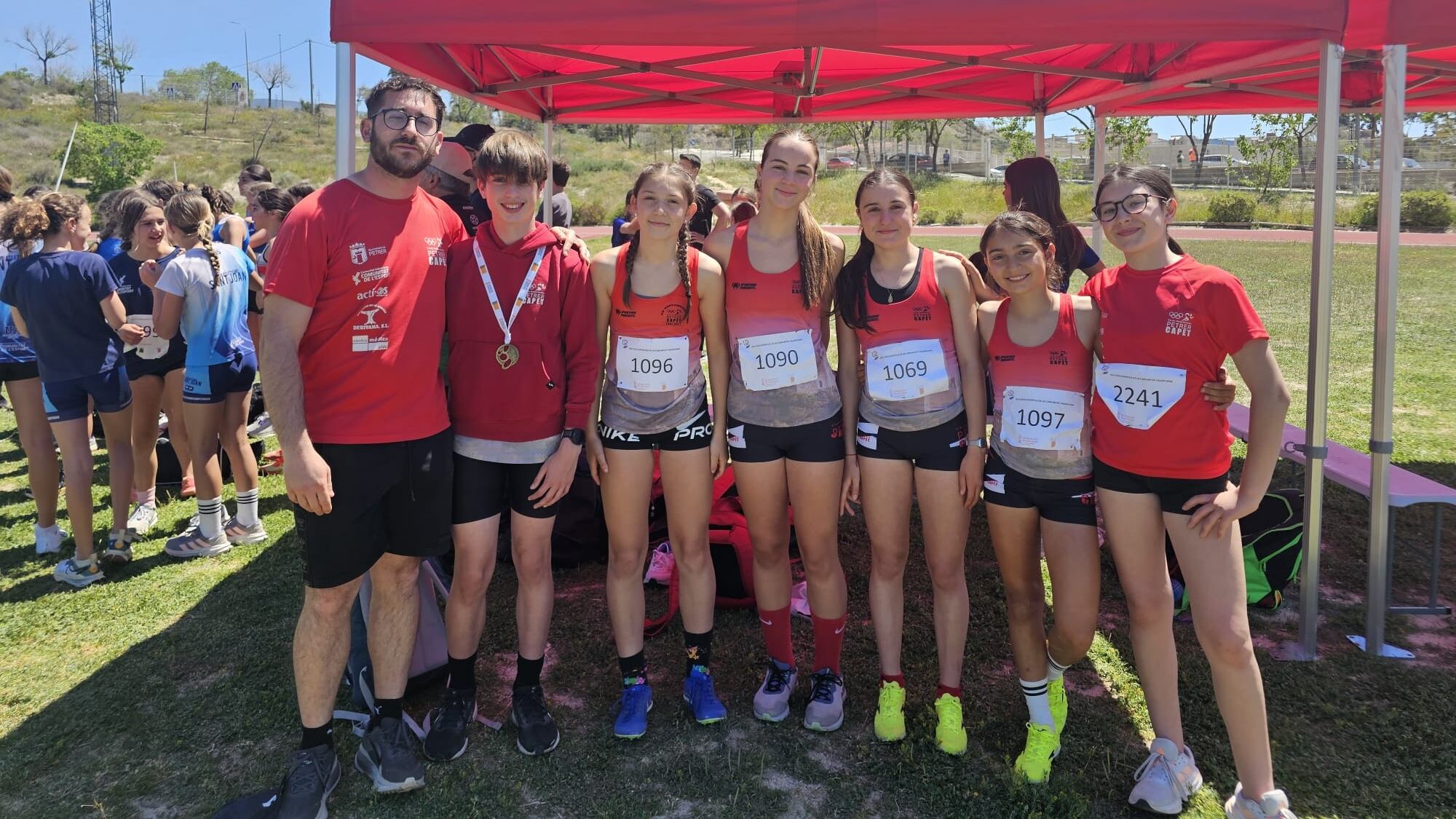 Atletas del CAPET en Elda