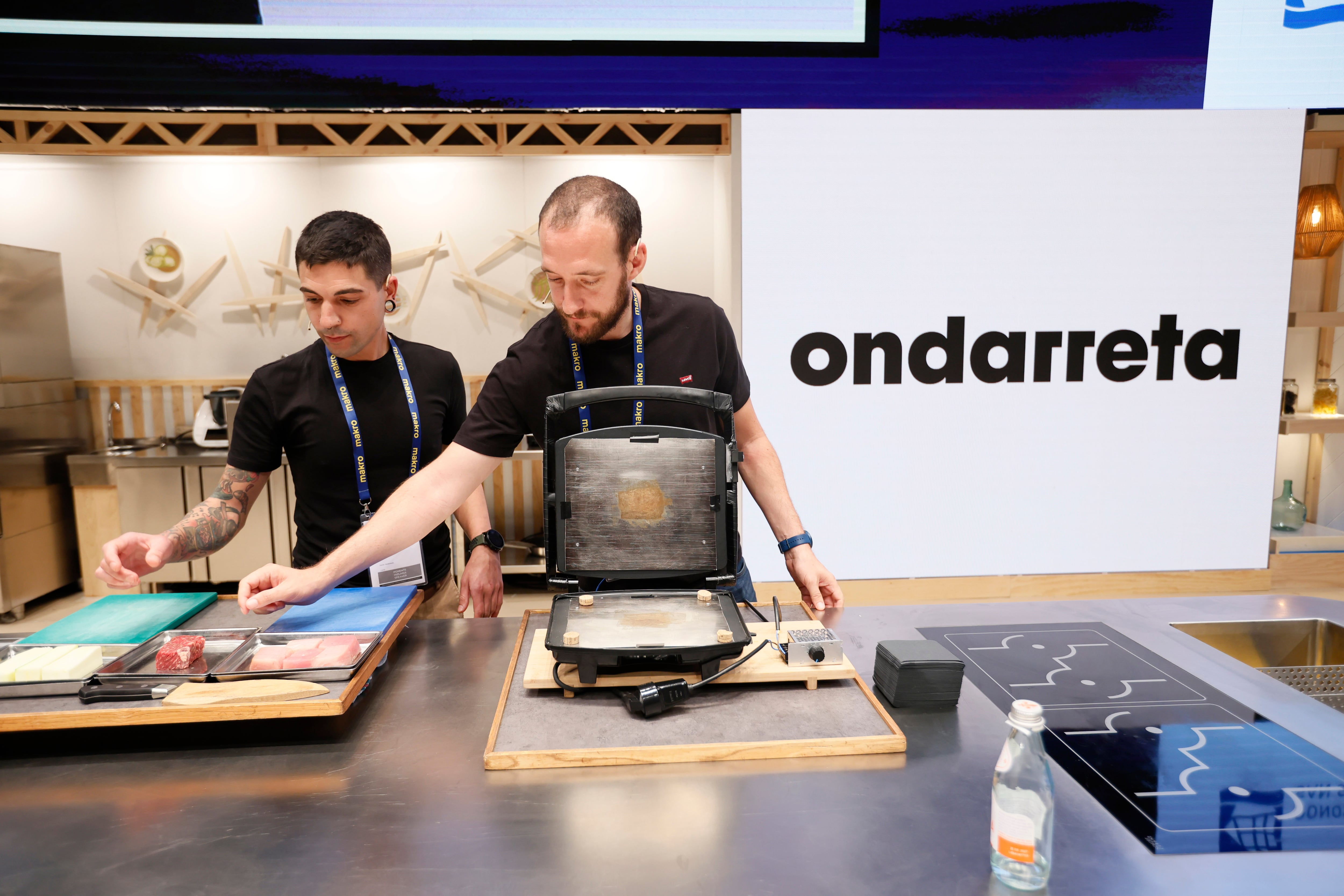 Julen Baz y Jon Sola, en san Sebastián Gastronomika.