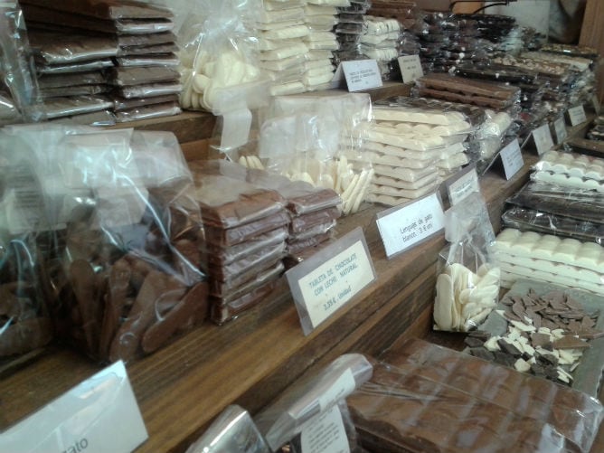 El chocolate tradicional invade a la tienda-obrador &#039;San Lázaro&#039; en la sierra madrileña