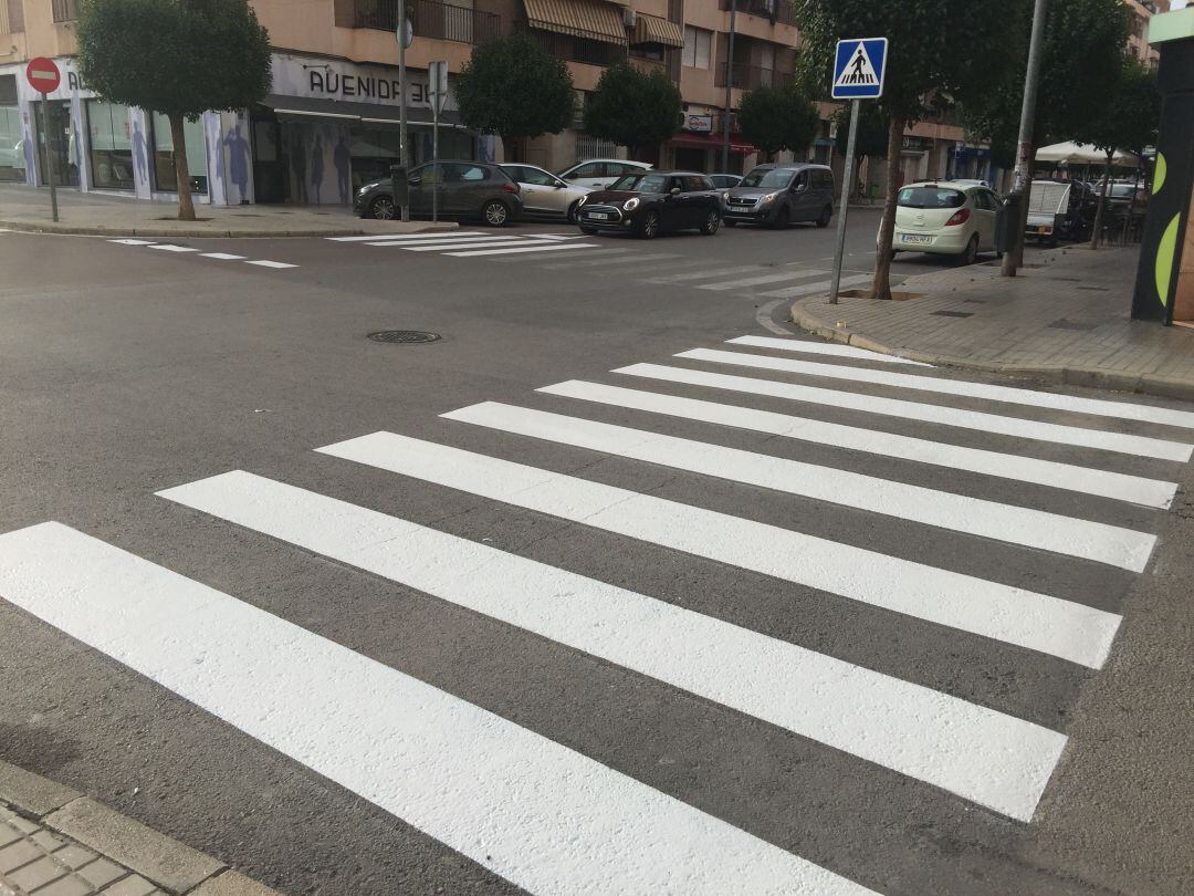 Petrer ya ha comenzado los trabajos de reposición de pintura vial