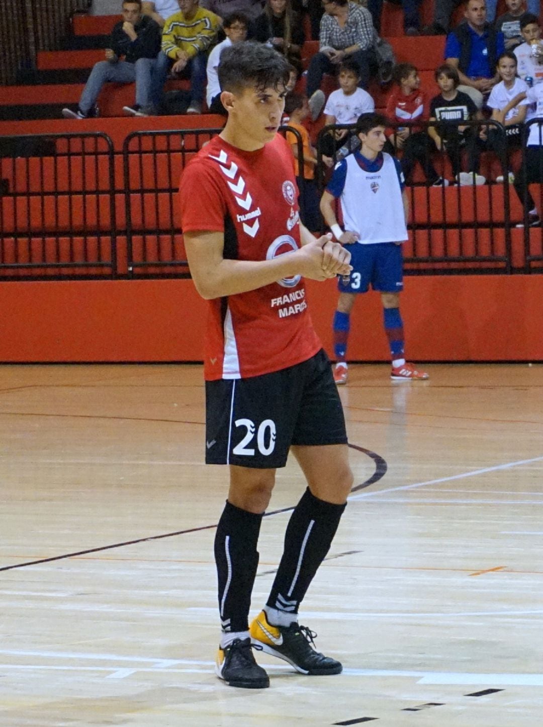 Raúl Villaverde se está afianzando en el esquema del equipo