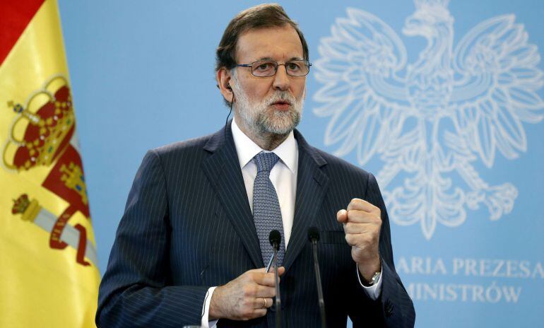 El presidente del Gobierno, Mariano Rajoy, durante la rueda de prensa ofrecida junto a la primera ministra de la República de Polonia