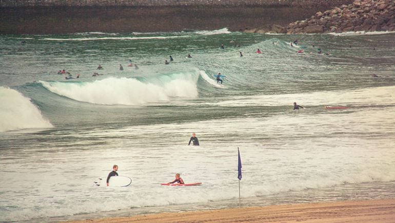 Una foto de archivo de la playa de la Zurriola