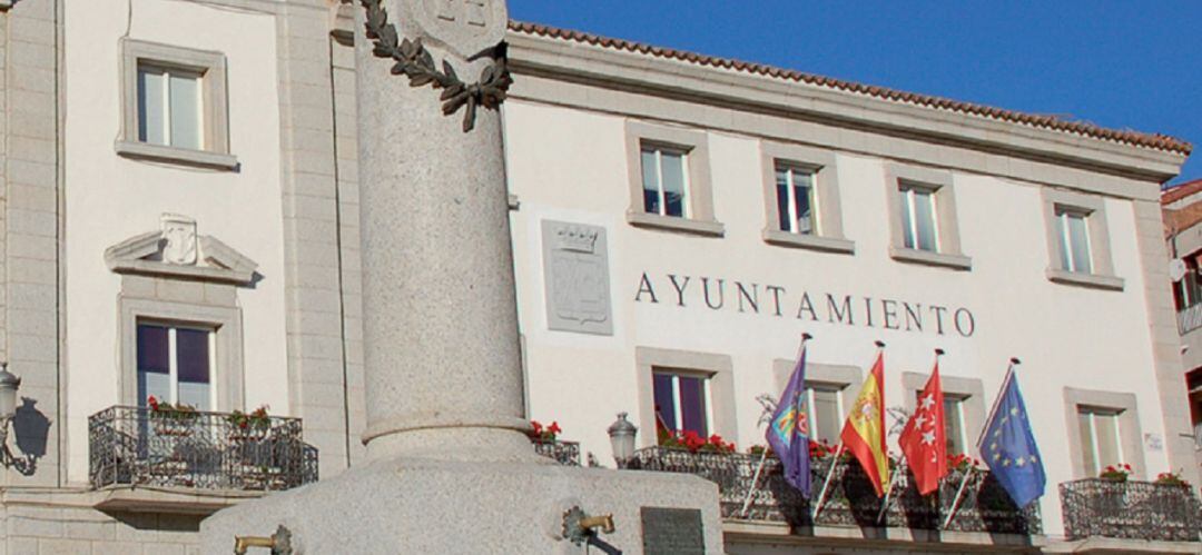 Fachada del ayuntamiento de Colmenar Viejo