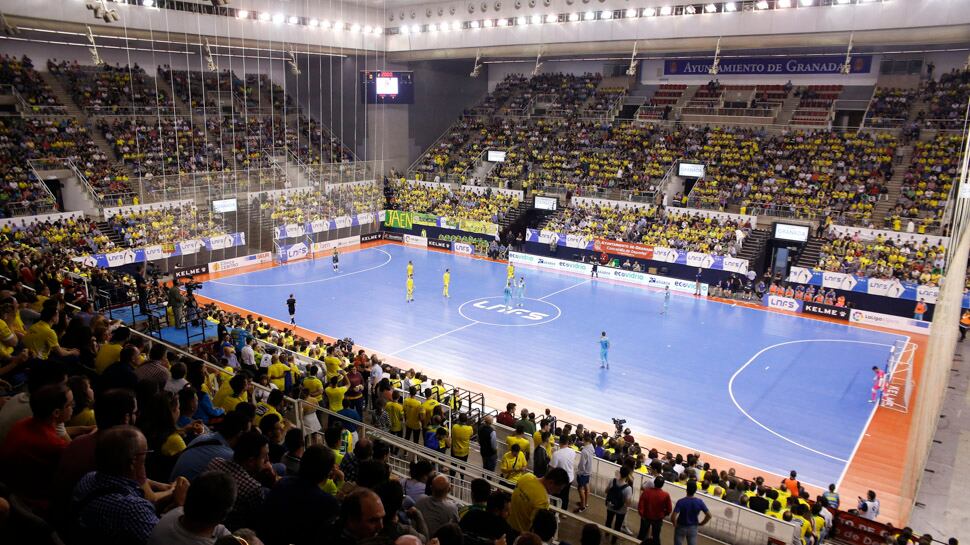 Este fue el aspecto del Palacio de los deportes de Granada la última vez que el Jaén Paraíso interior jugó un partido oficial