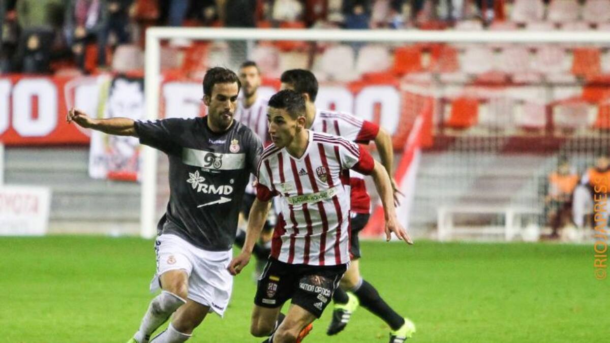 Un forastero temible en un Reino sin dueño