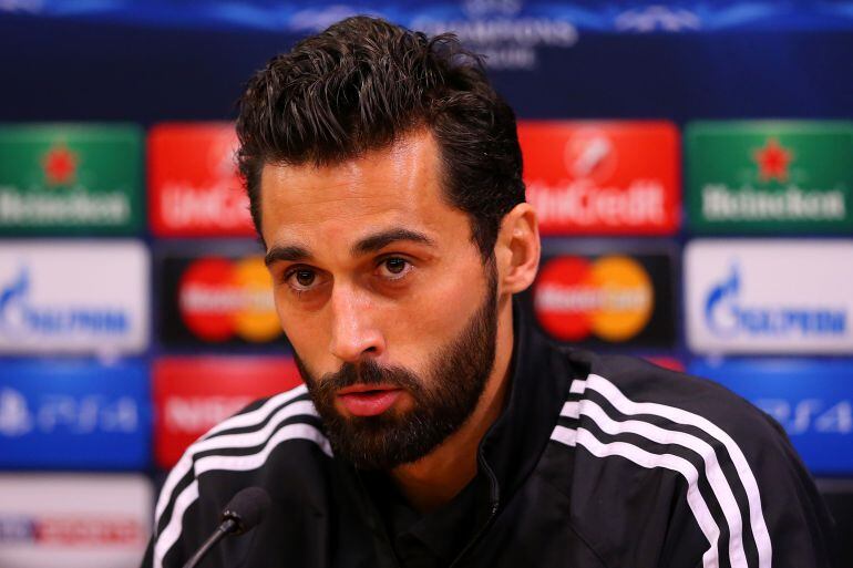 Arbeloa comparece ante los medios