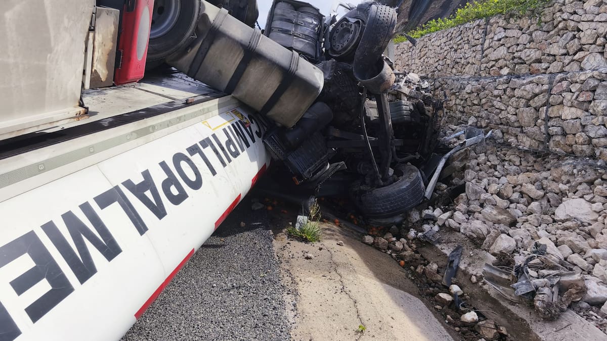 Un accidente en la A-3 en Minglanilla obliga a cortar la autovía en sentido Valencia