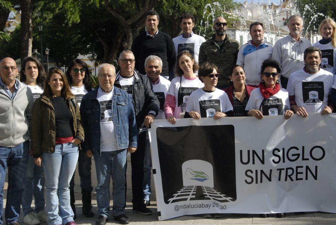 El colectivo Andalucía Bay 20.30 durante una reciente concentración en el municipio de San Roque.