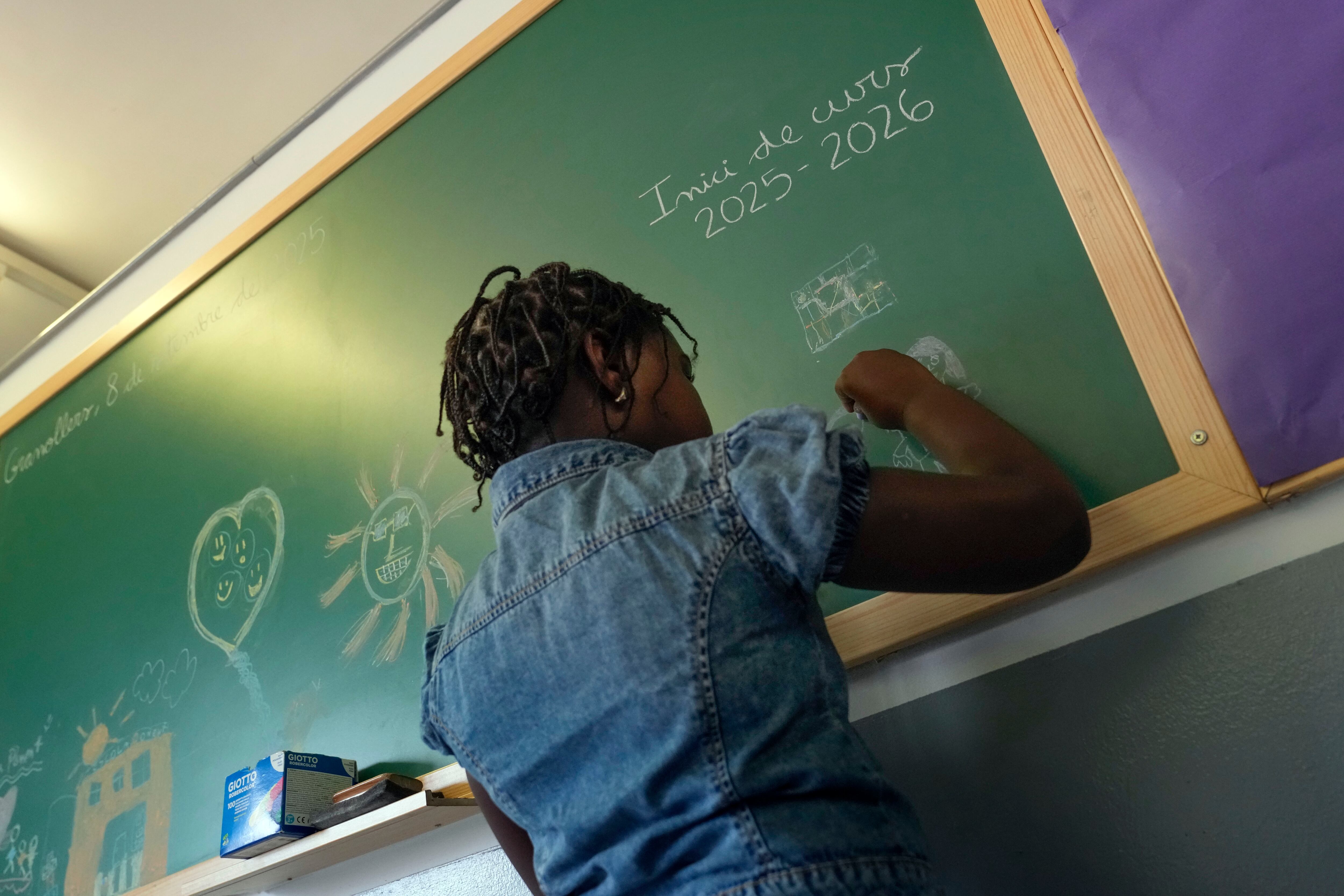 GRAFCAT1829. GRANOLLERS (BARCELONA), 08/09/2025.- Una alumna. EFE/Enric Fontcuberta