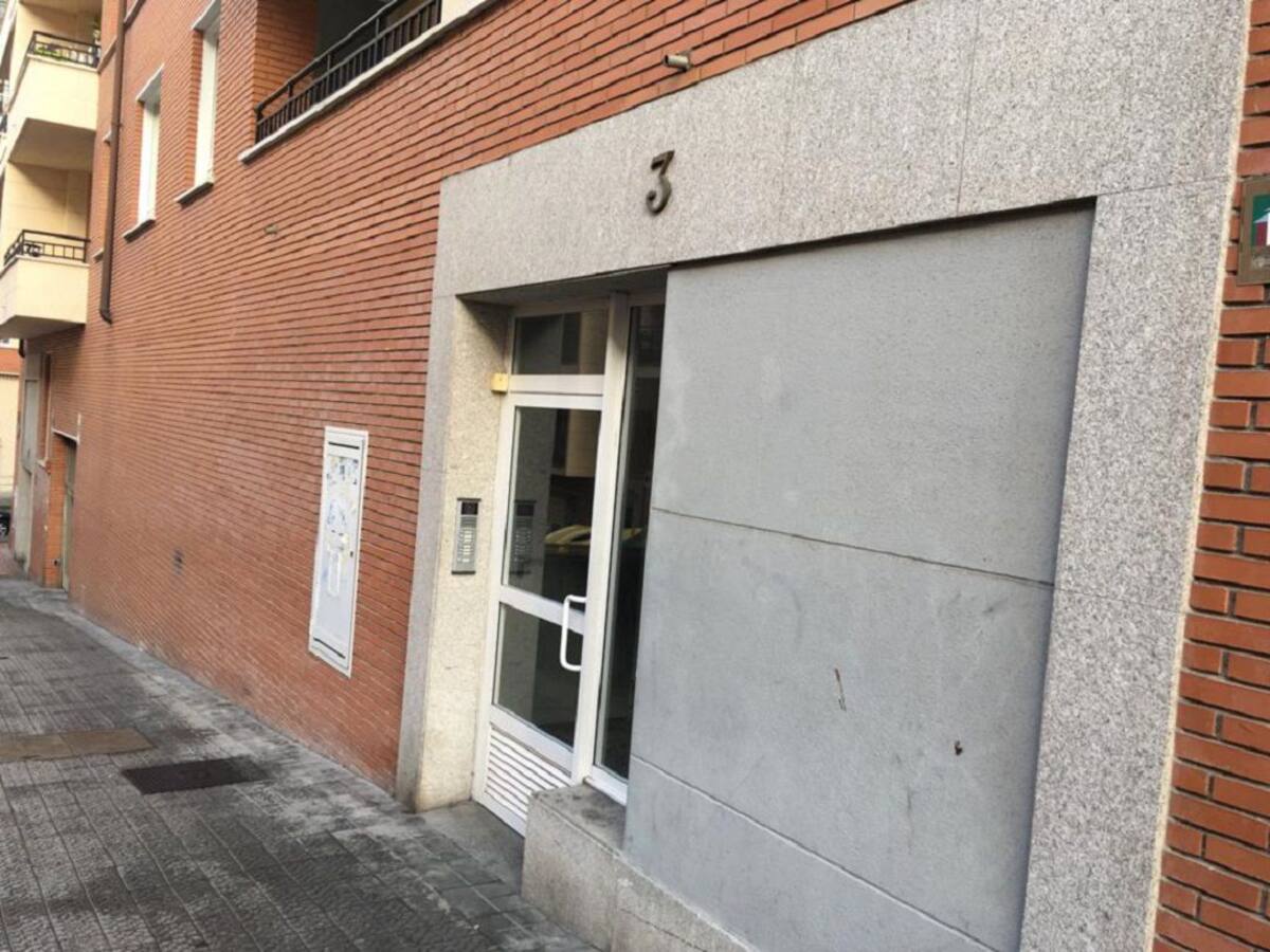 Prisión para la madre de la niña hallada muerta en su casa de Atxuri