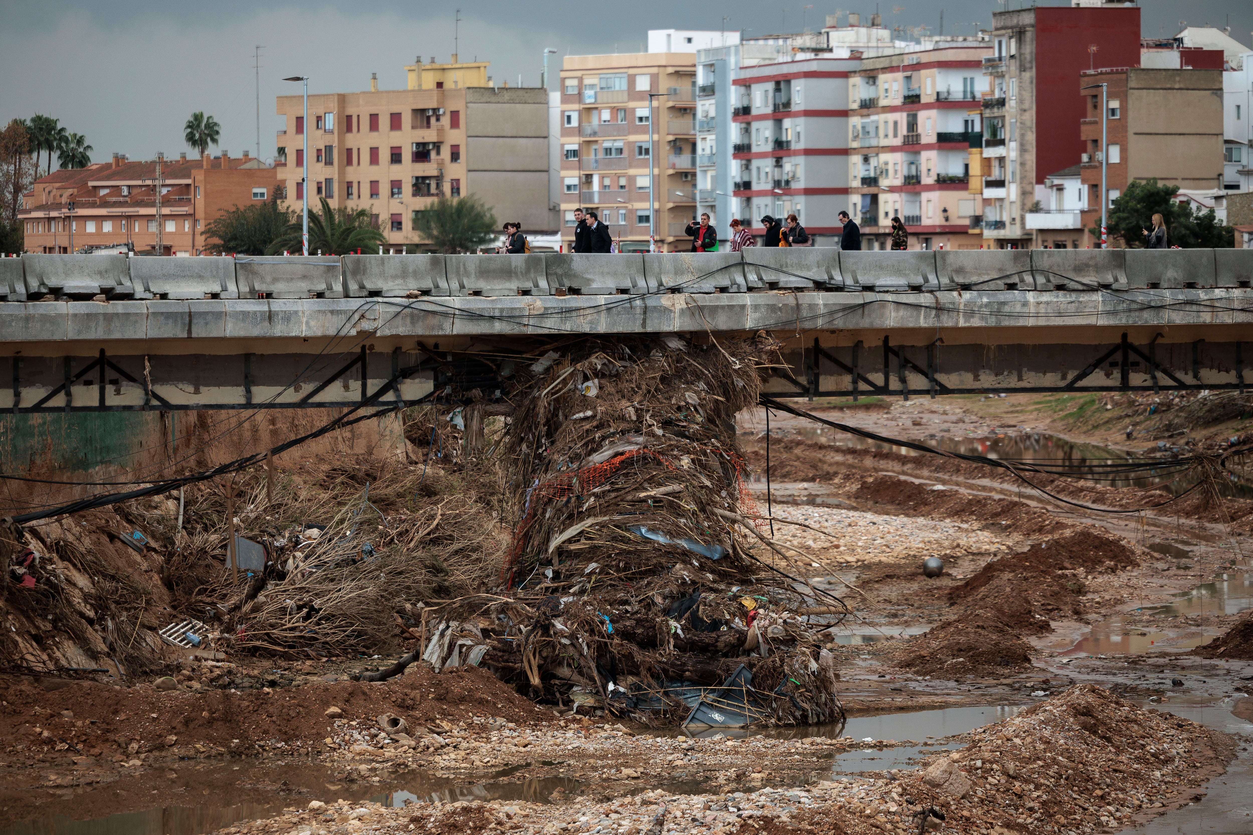 Uno de los puentes que cruzan el barranco del Poyo a su paso por Paiporta.