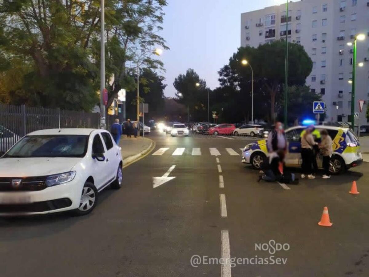 Evacuada al Macarena una joven atropellada en la calle Francisco Buiza