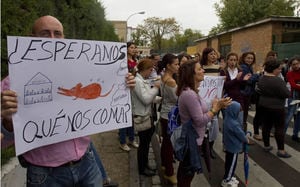 Manifestación de padres de alumnos del colegio Manuel de Falla de Jerez de la Frontera (Cádiz)