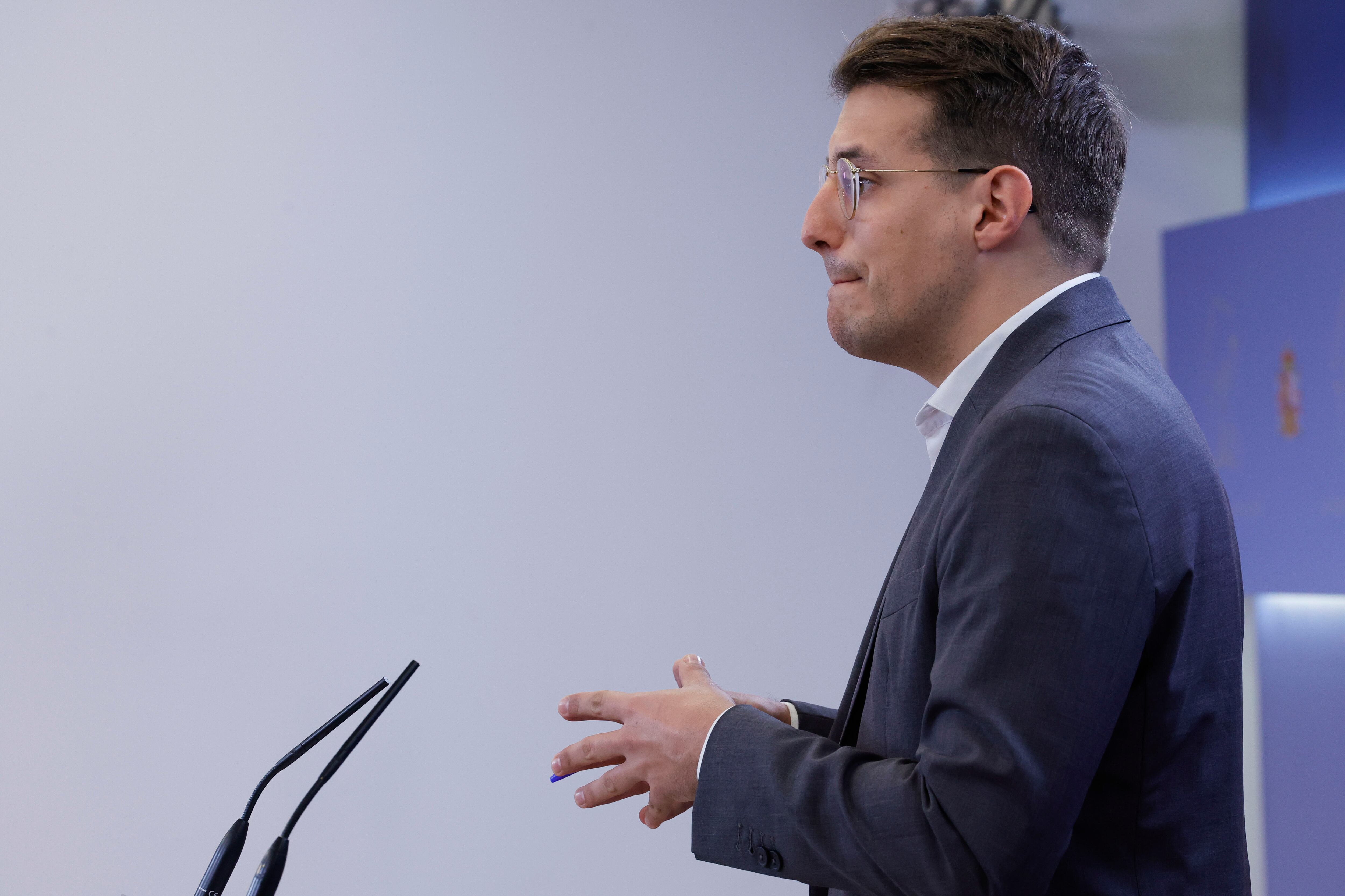 MADRID, 21/10/2025.- El diputado de Sumar Jorge Pueyo en rueda de prensa ofrecida este martes en el Congreso, en el marco de las reuniones de la Mesa y la Junta de Portavoces. EFE/Zipi