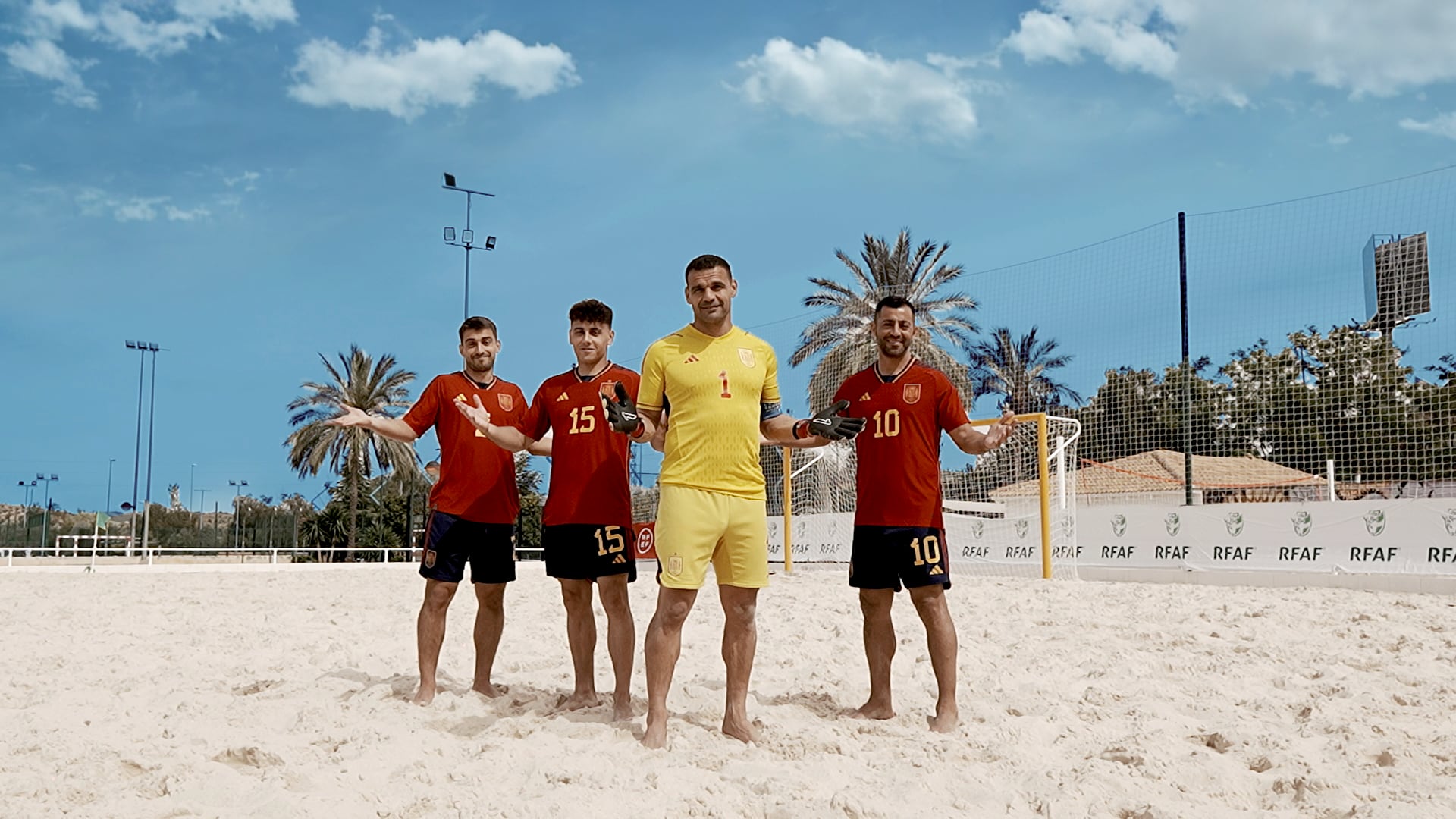 Jugadores almerienses de la Selección Española de fútbol playa.