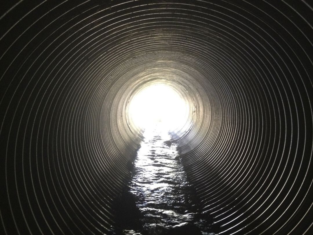 Imagen de archivo de un colector de aguas residuales