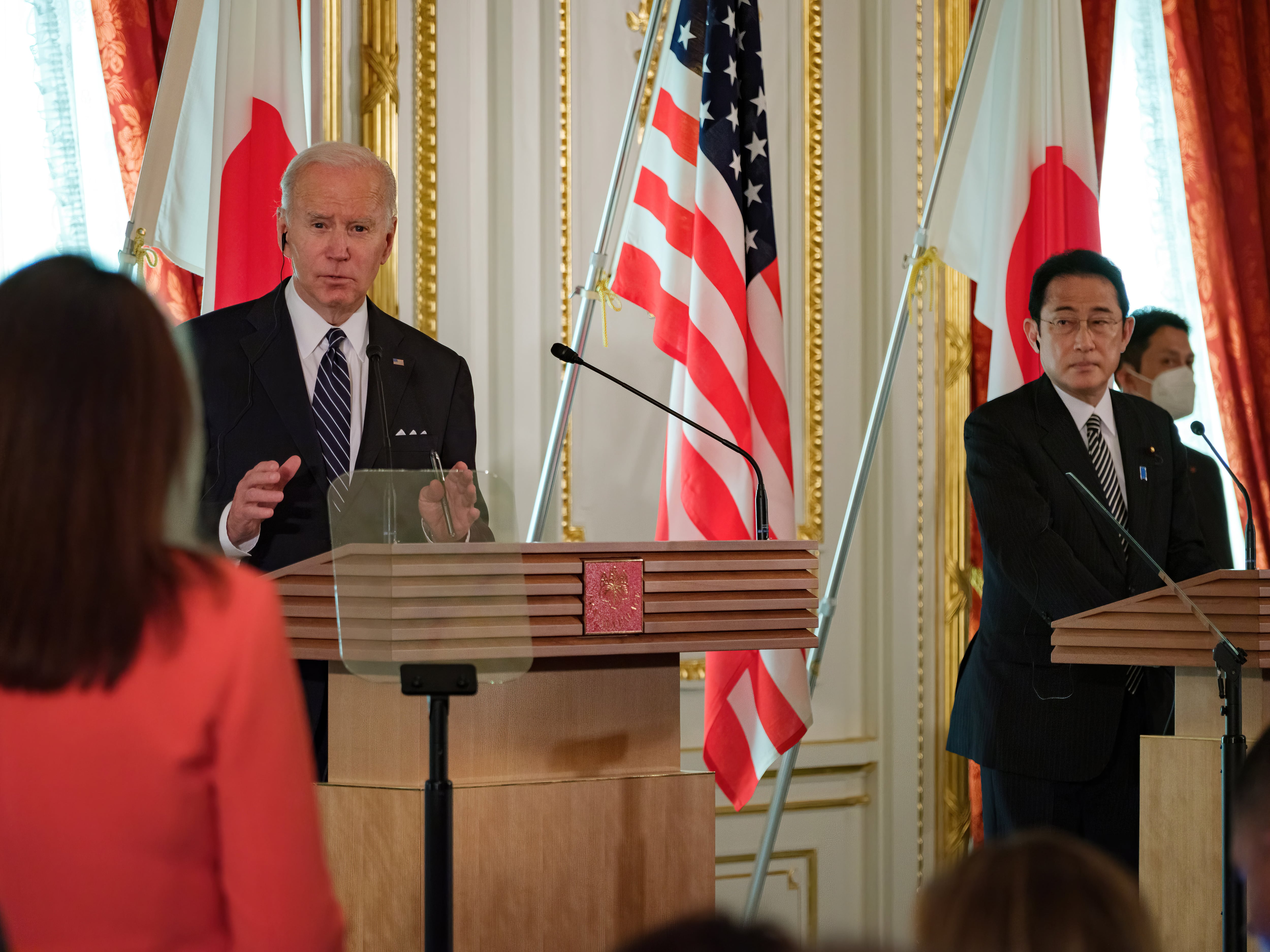 El presidente de EEUU, Joe Biden, junto al primer ministro de Japón, Fumio Kishida, en Tokio.