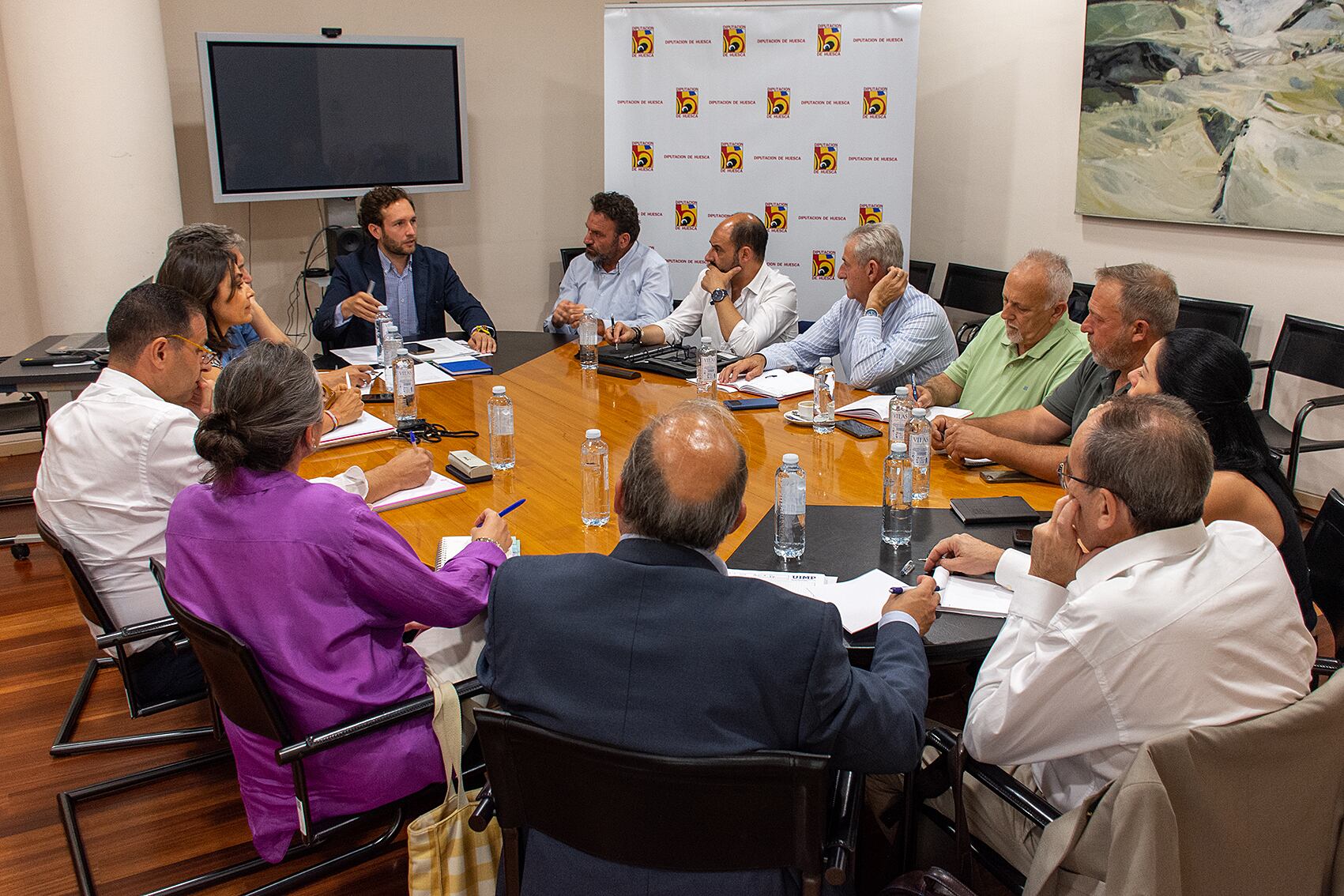Reunión celebrada en la Diputación de Huesca con los diputados del PP e Isaac Claver