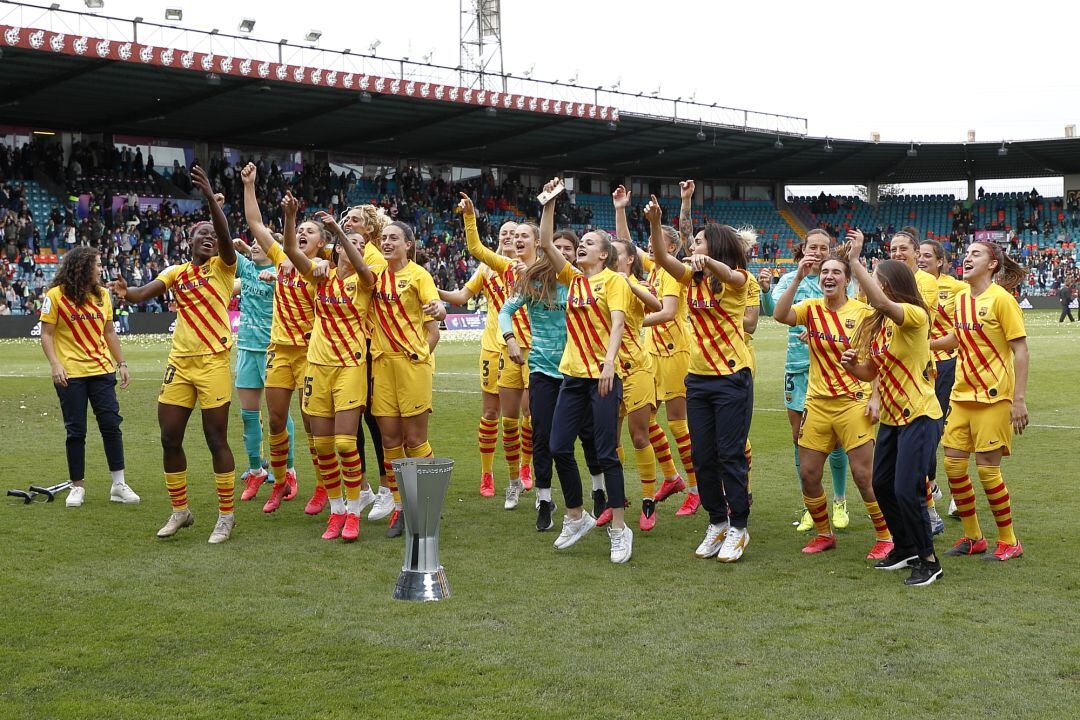 El FC Barcelona Femení celebra en el Helmántico el título