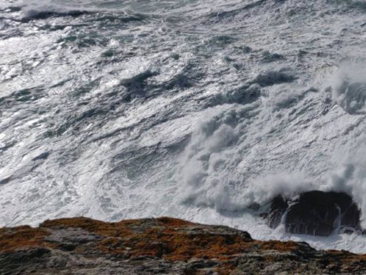 Sigue la alerta naranja por temporal costero en A Coruña