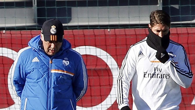 Ancelotti y Ramos durante un entrenamiento del Real Madrid