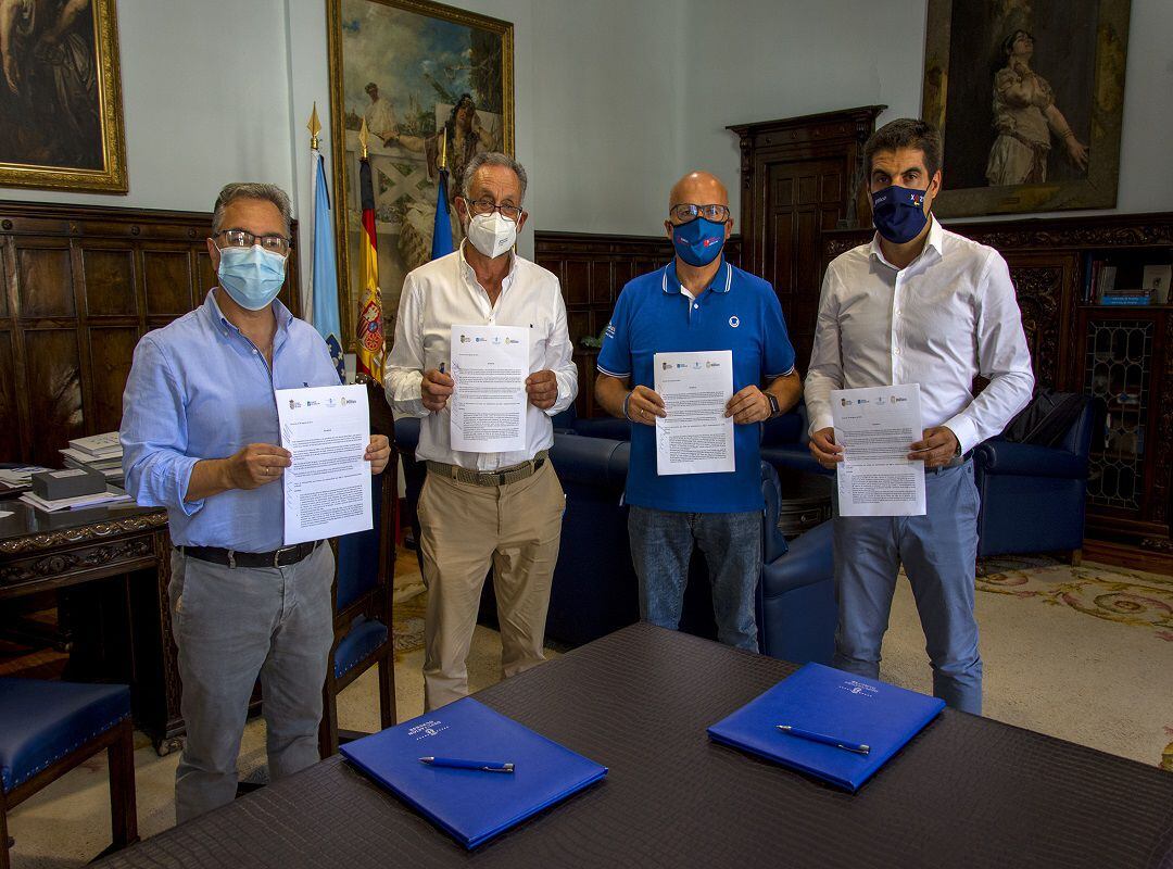 Alcaldes de Pereiro de Aguiar y San Cibrao, presidente de la Deputación y Delegado Territorial en Ourense