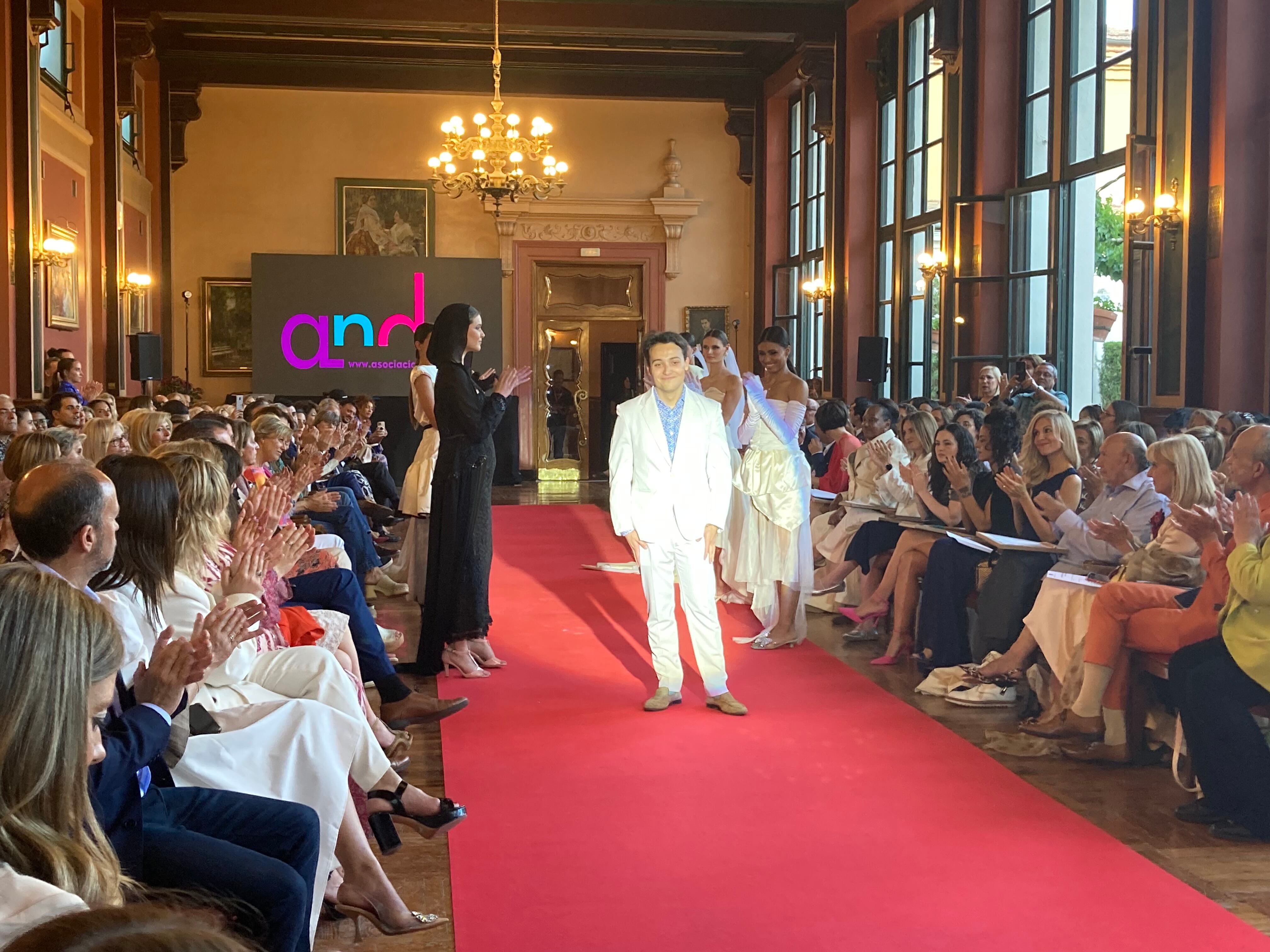 Daniel Benito en la pasarela se la Semana de la Moda de Alcoy