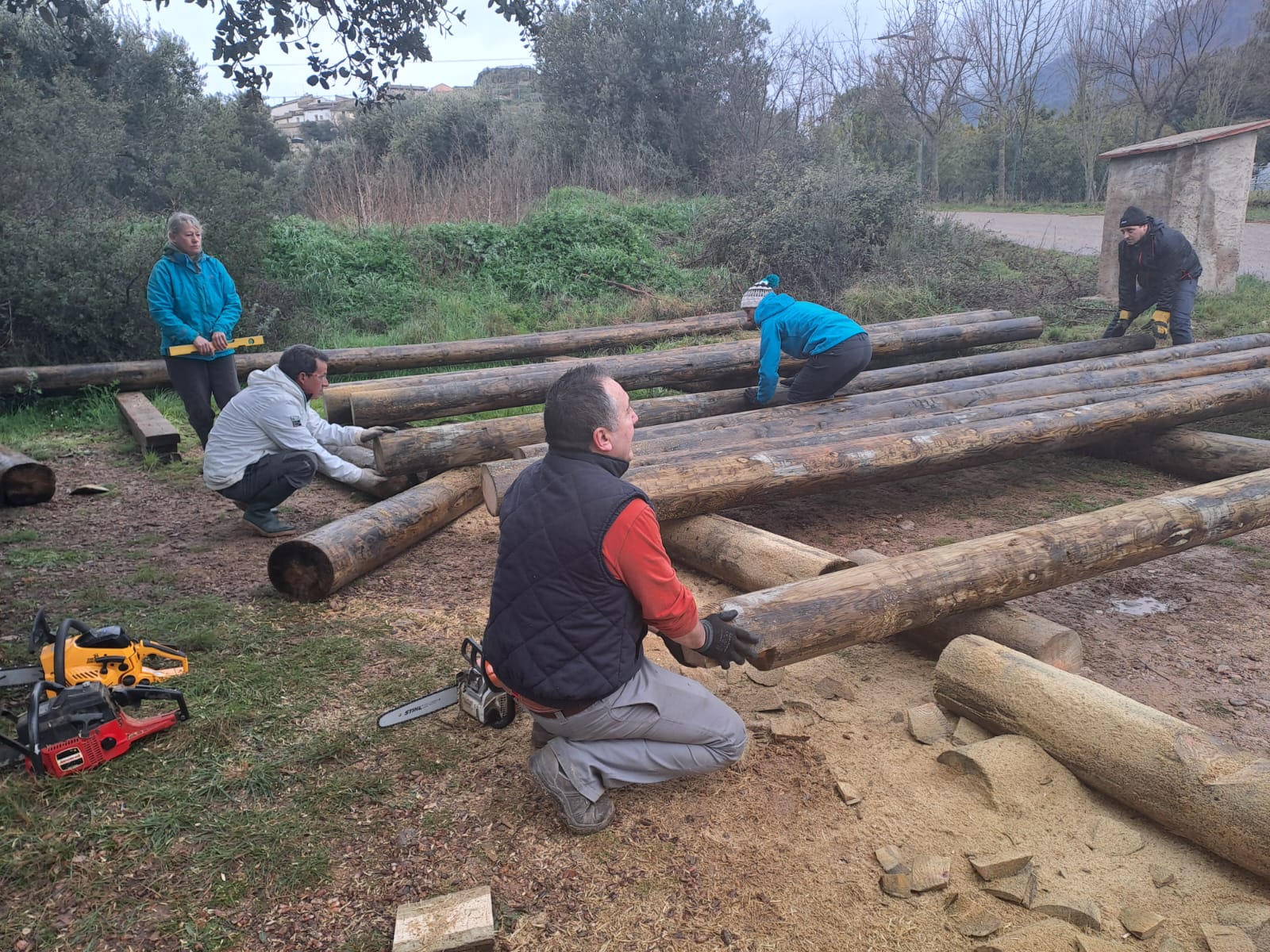 Trabajando en la construcción de las nabatas