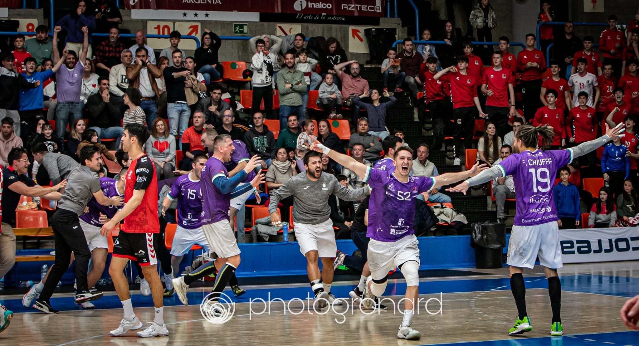 El BM Guadalajara gana en Burgos y asciende a la Liga Asobal FOTO: Óscar Gronard (@photogronard)